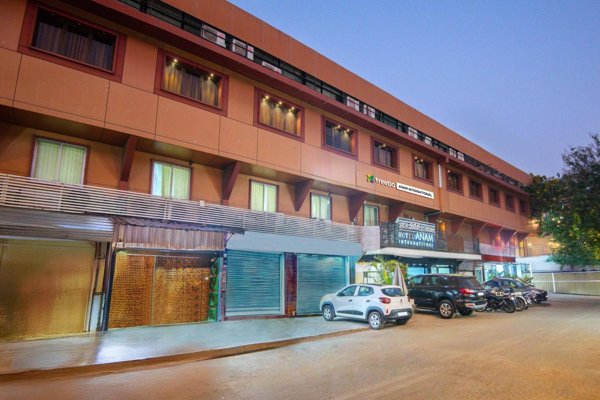 Treebo Anam International Hotel Мумбай Екстериор снимка