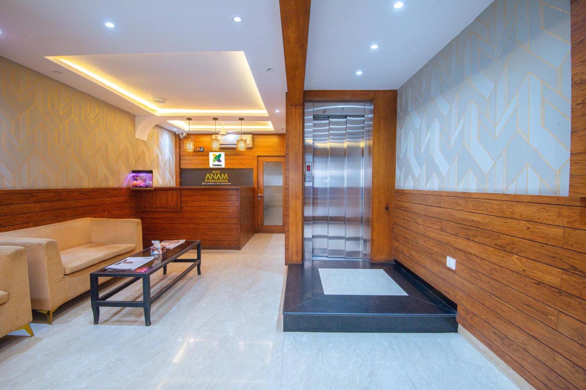 Treebo Anam International Hotel Мумбай Екстериор снимка